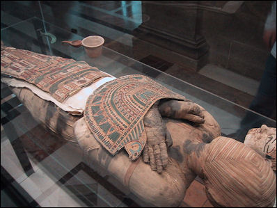 20120215-Mummy in the Louvre.jpg